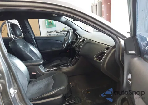 2013 Chrysler 200 Limited from USA, damaged, VIN 1C3CCBCG2DN578302